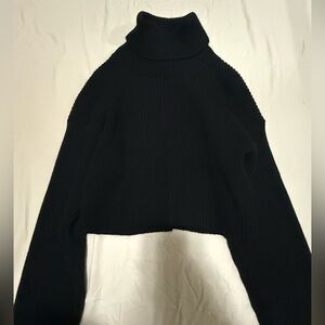 Turtle Neck crop top sweater